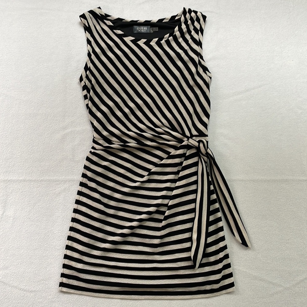 Mini Guess Dress - Picture 4 of 10
